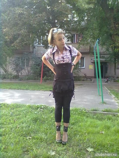 10155_devushka-v-shortah-216.jpg